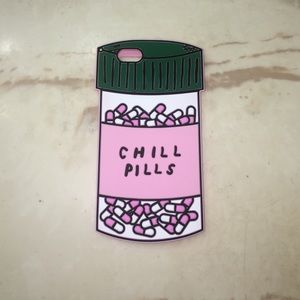Chill Pills iPhone 6/6s/7 Silicon Case 💕