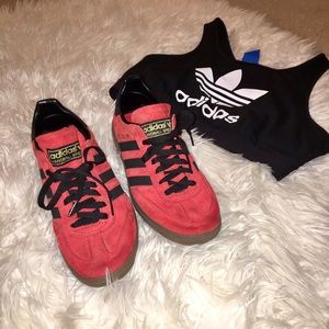 💥FLASH SALE💥 RED ADIDAS HANDBALL SPEZIAL