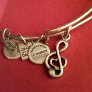 Music note charm bangle