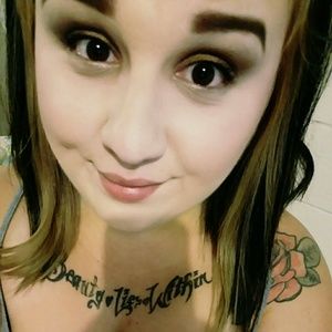 Meet your Posher, Abygail