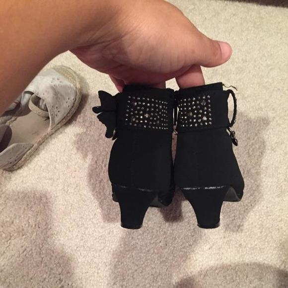 Ankle boots - Picture 2 of 4