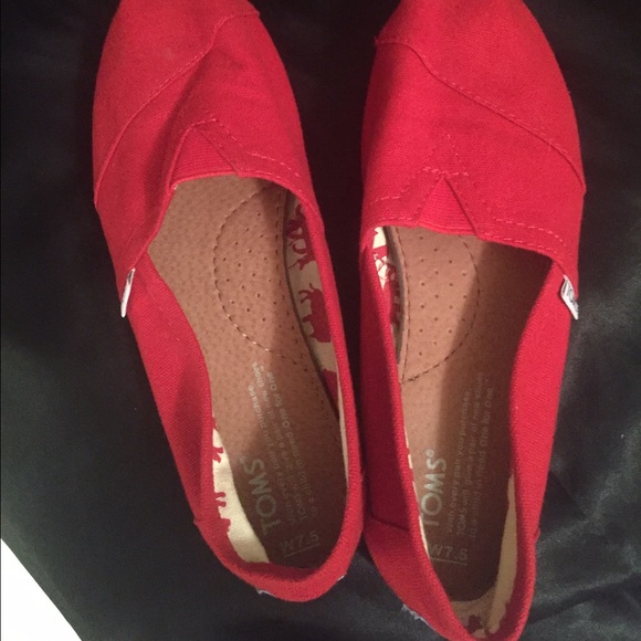 Toms size 7.5