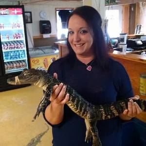 Meet your Posher, Cari