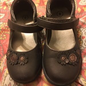 Brown little girl dress shoes