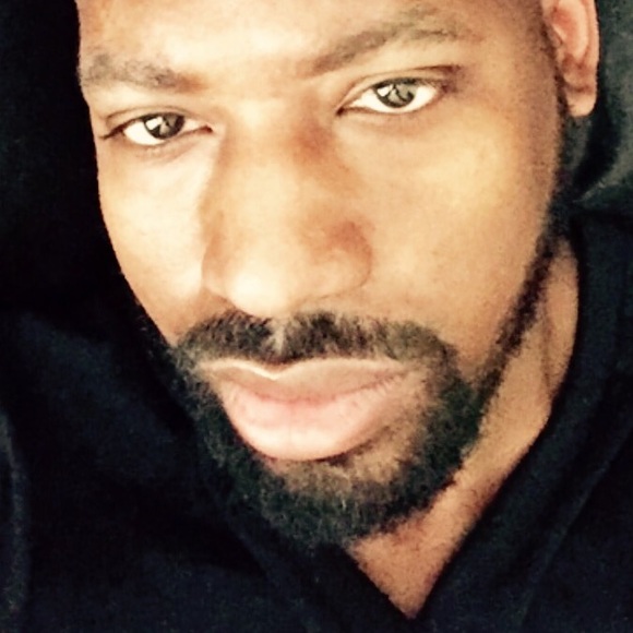 Meet your Posher, Courtney