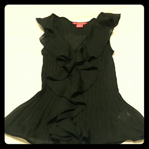 4/$15 Sunny Leigh Petite black blouse