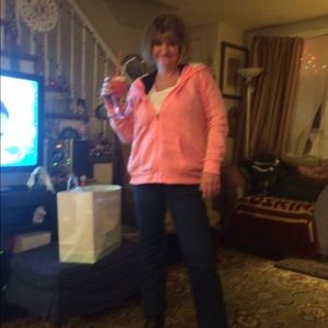 Meet your Posher, Brenda