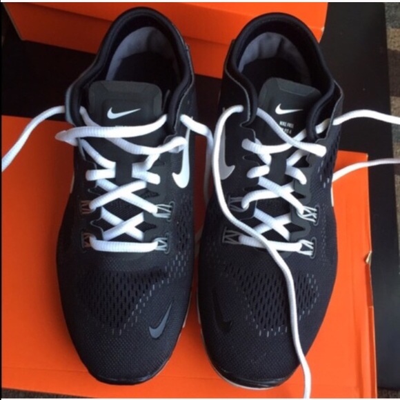NIKE WOMENS FREE RUN 5.0 shoes Sz 11 new - Picture 4 of 4
