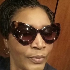 Meet your Posher, Diane