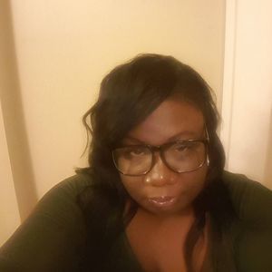 Meet your Posher, Kendra