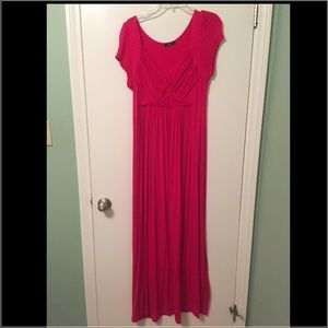 Soprano Hot Pink Maxi