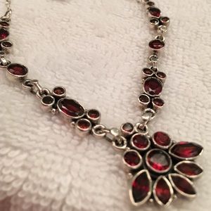Beautiful 925 garnet necklace.