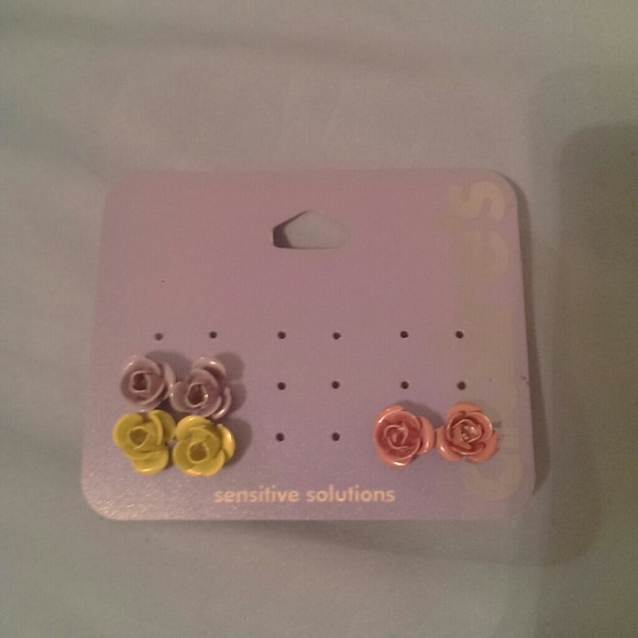 Rose earrings