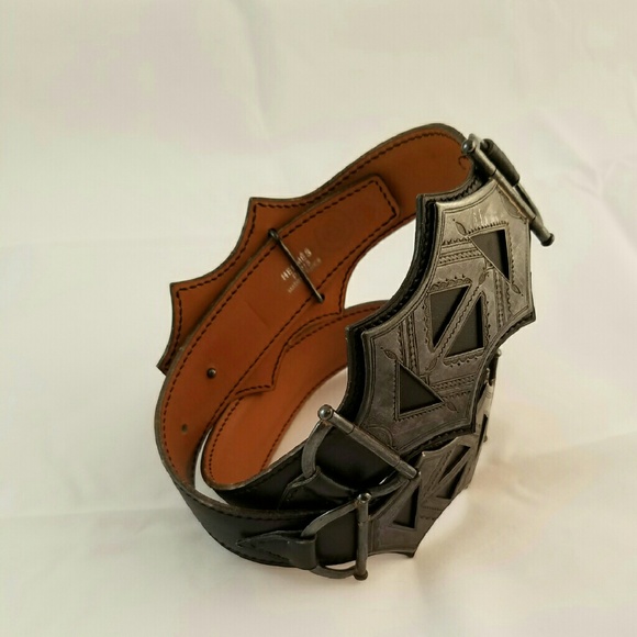 Leather belt - Picture 1 of 3