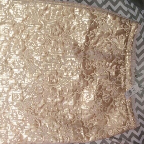 Gold pencil skirt
