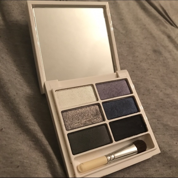 MAC Snowglobe Eyeshadow Palette