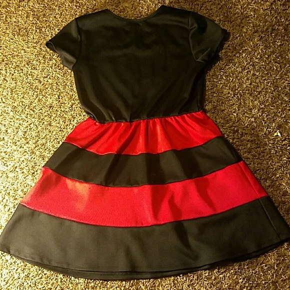 Dress - Picture 2 of 2