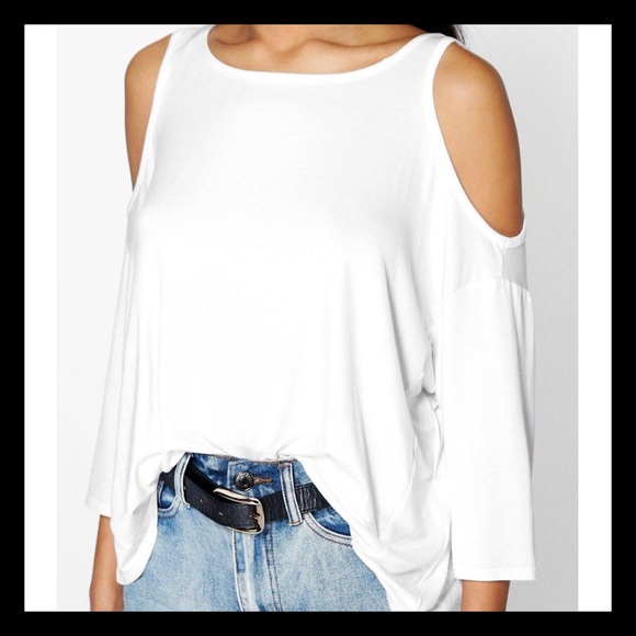 NWT🎀Soft & Stretchy Black Cold Shoulder Top🎀 - Picture 3 of 4