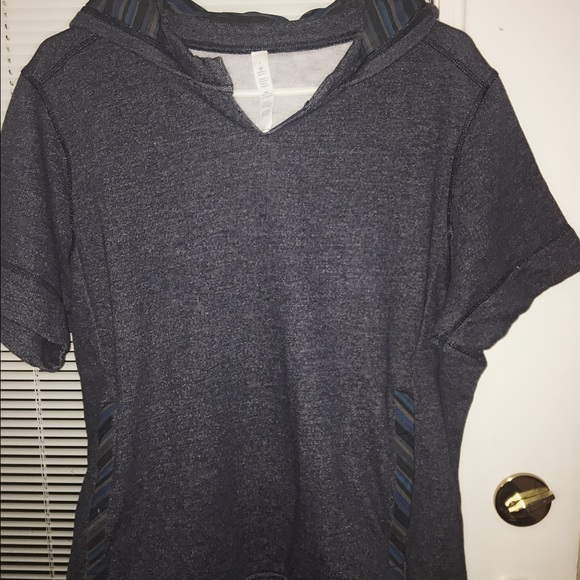 lululemon athletica Other - Men's lululemon sleeveless hoodie L