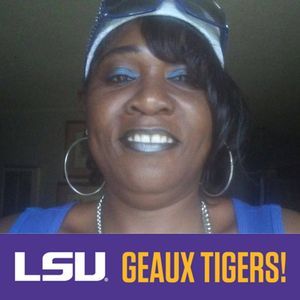 Meet your Posher, Adria