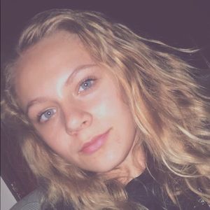 Meet your Posher, Addie