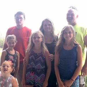 Meet your Posher, Logan