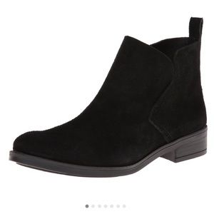 Black lucky brand boots