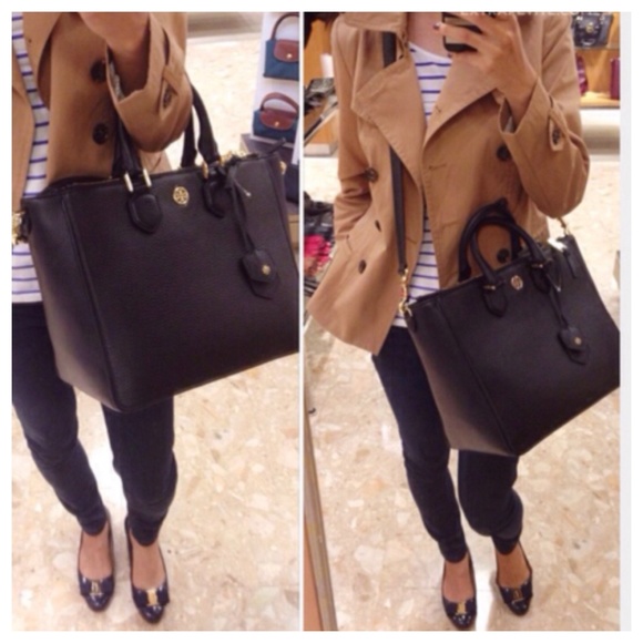 Beautiful Tory Burch Square Tote Robinson in black