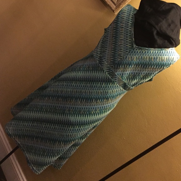 Print Dress - Picture 3 of 4