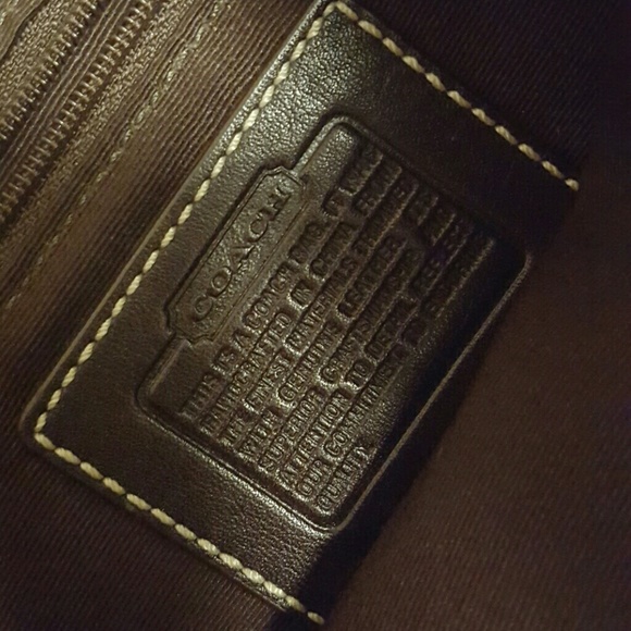 Coach • Authentic - Picture 3 of 4