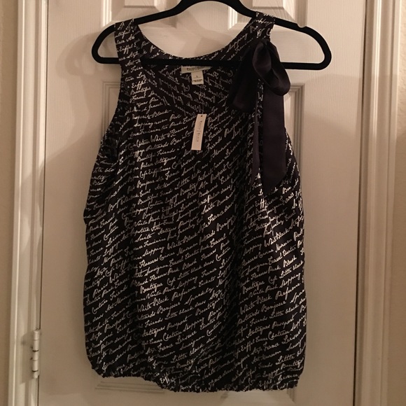 New White House Black Market Top