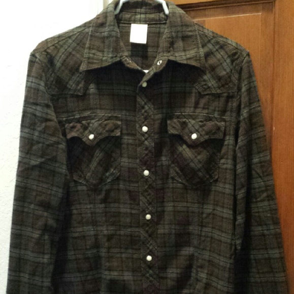 True Religion Men's Flannel Long Sleeve Button Up