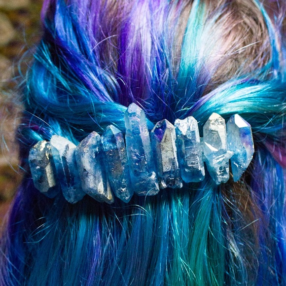 Light Blue Titanium Chunky Quartz Crystal Barrette - Picture 3 of 3