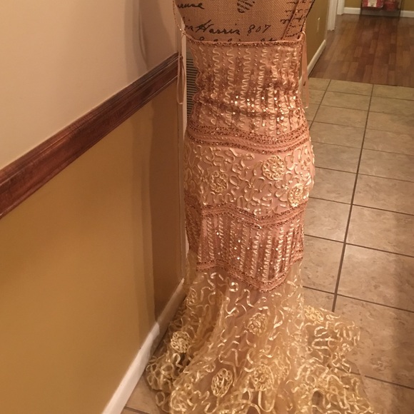 ❌SALE❌Gold beaded formal dress - Picture 3 of 8