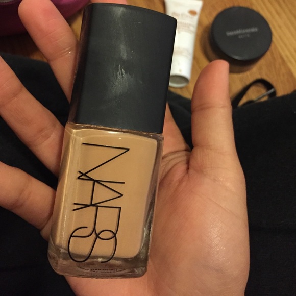 Nars foundation