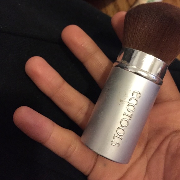Blush brush