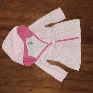 Carter's pink giraffe robe