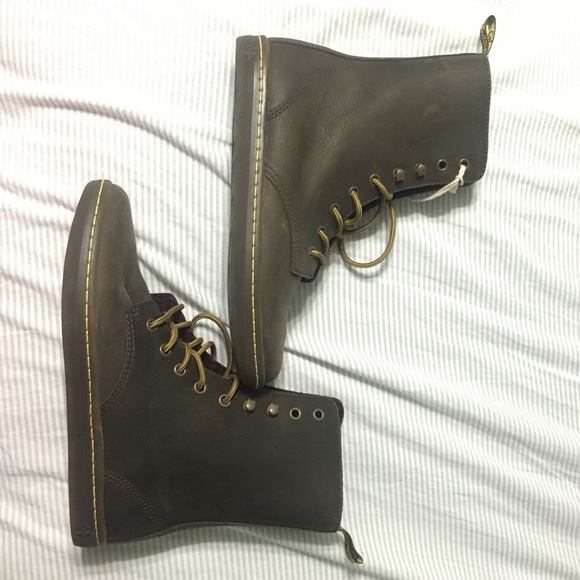 Brown boots
