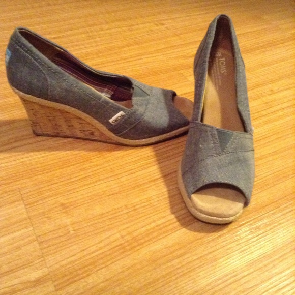 Toms Wedges