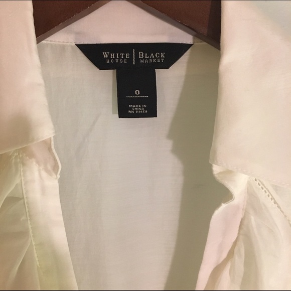 ❤️ WHBM Button Shirt Front Ruffles - Picture 2 of 4