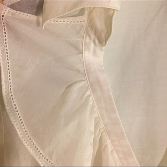 ❤️ WHBM Button Shirt Front Ruffles - Picture 3 of 4