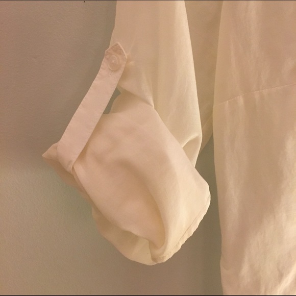 ❤️ WHBM Button Shirt Front Ruffles - Picture 4 of 4
