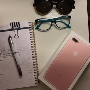 COLLEGE SALE! MAKE A OFFER!!!