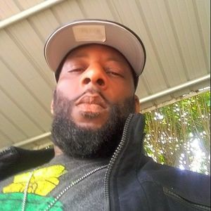 Meet your Posher, Quinn