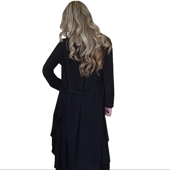 1 LRG. Left! BLK Cardigan - Picture 6 of 7