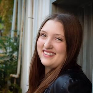 Meet your Posher, Rebecca