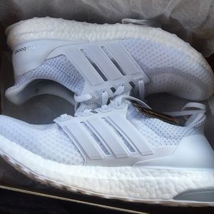 Ultra boosts triple white