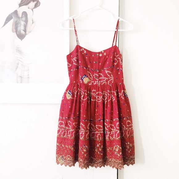 Free People Dresses & Skirts - Free People Gold Embroidered Print Dress