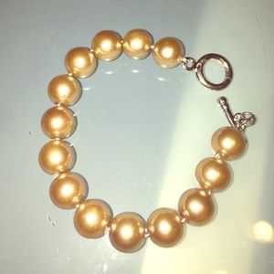 Golden "pearl" bracelet classic