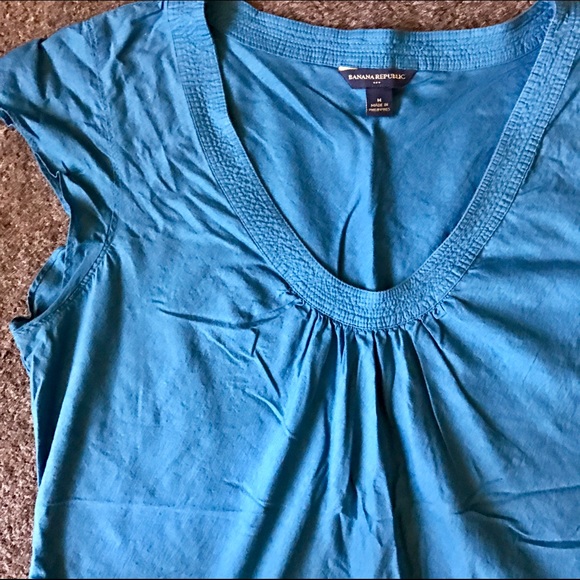 Banana Republic Scoopneck Capsleeve Top